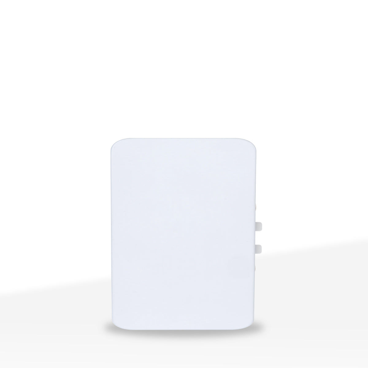 Bulk white metal tins with child-resistant lids for pharmaceutical and cosmetic packaging